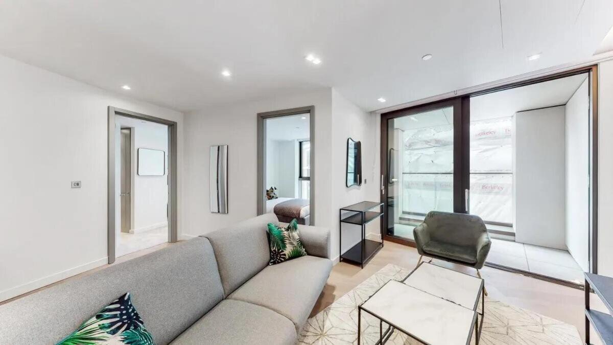 Luxury 2 Bed With Balcony In Westmark Tower Appartamento *