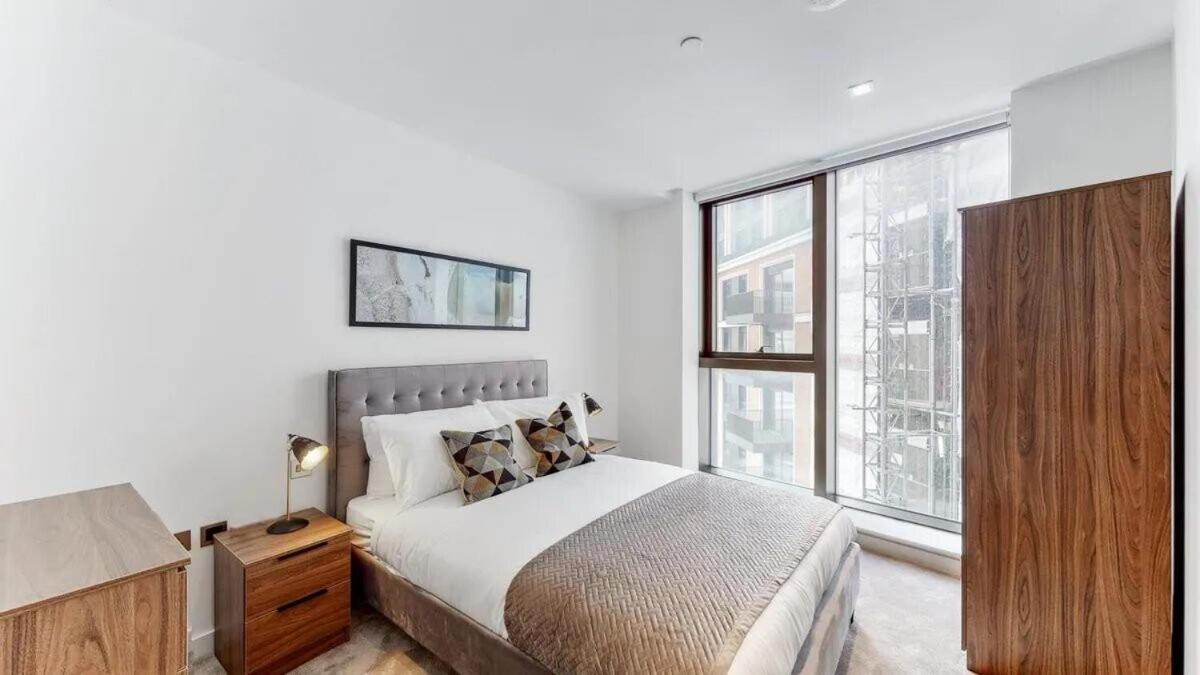 Luxury 2 Bed With Balcony In Westmark Tower * Londra